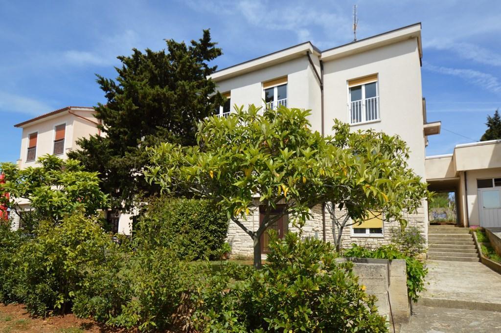 Apartment Nela 23 Пула Екстериор снимка